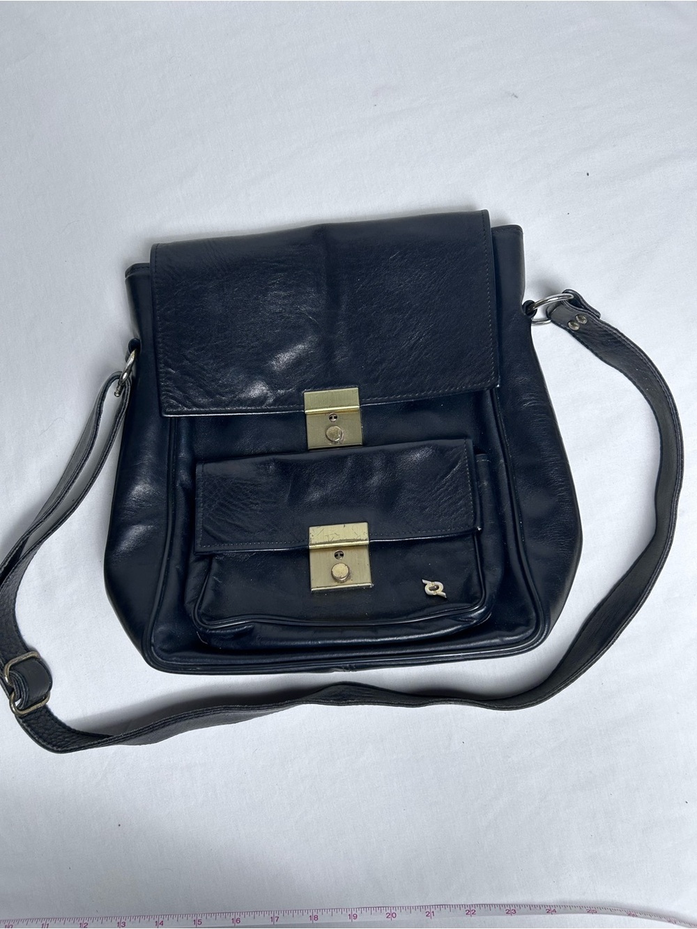 Rolf’s Women’s Classic Black Leather Crossbody Bag